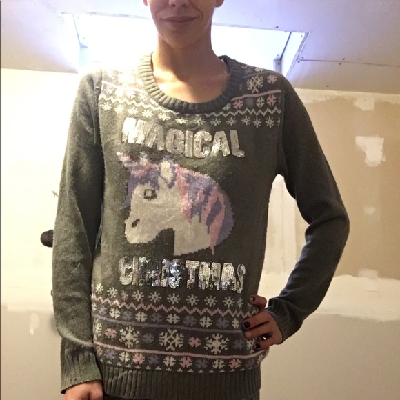 UNICORN CHRISTMAS GREY SWEATER - Picture 2 of 3